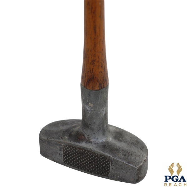 Turk Righter Center Wood Shaft Aluminum Head Putter with Pendulum Grip - Patent May 25, 1915