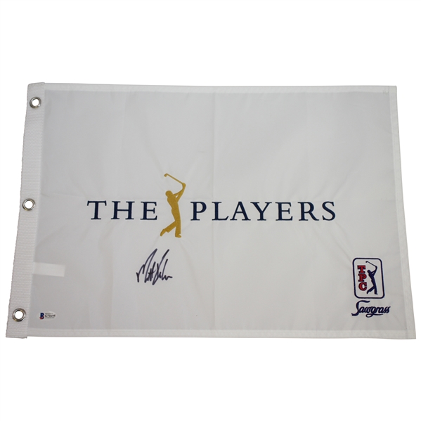 Matt Kuchar Signed The Players at TPC Sawgrass Embroidered Flag BECKETT #G71695