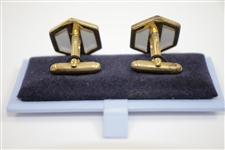 Mark Calcavecchia's Wedgwood Whistling Straits Logo Cuff Links in Original Box