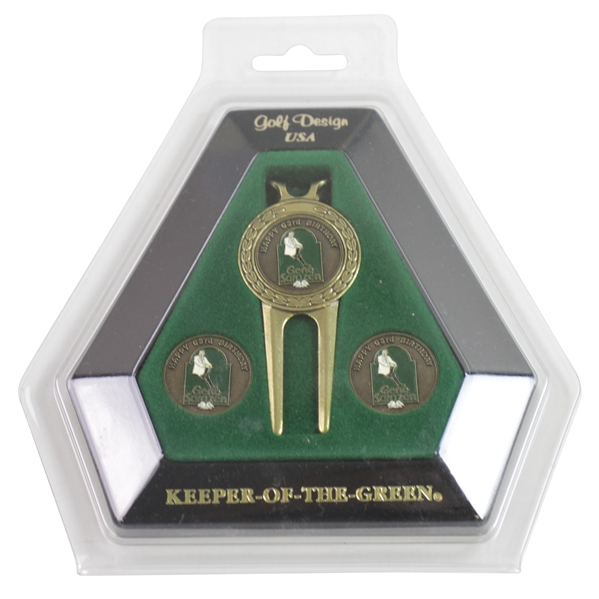 Ken Venturis Personal Gene Sarazen Happy 93rd Birthday Divot Tool & Two Ballmarkers