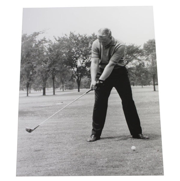 Jack Nicklaus Eight (8) B&W Photo Swing Sequence - One Signed JSA #CC34318