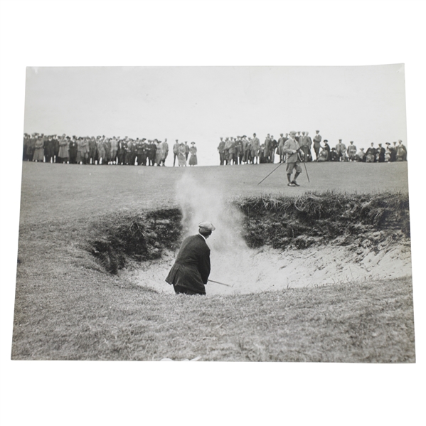Hilton Bunkered in Amateur at St. Andrews Type 1 Daily Mirror Photo - Victor Forbin Collection