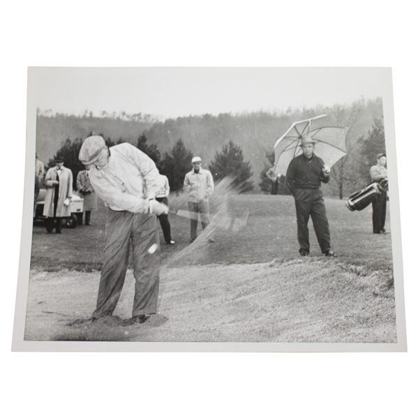 President Eisenhower Hits Out of Bunker with Sam Snead Watching 9 1/8x7 Wire Photo 3/27/56