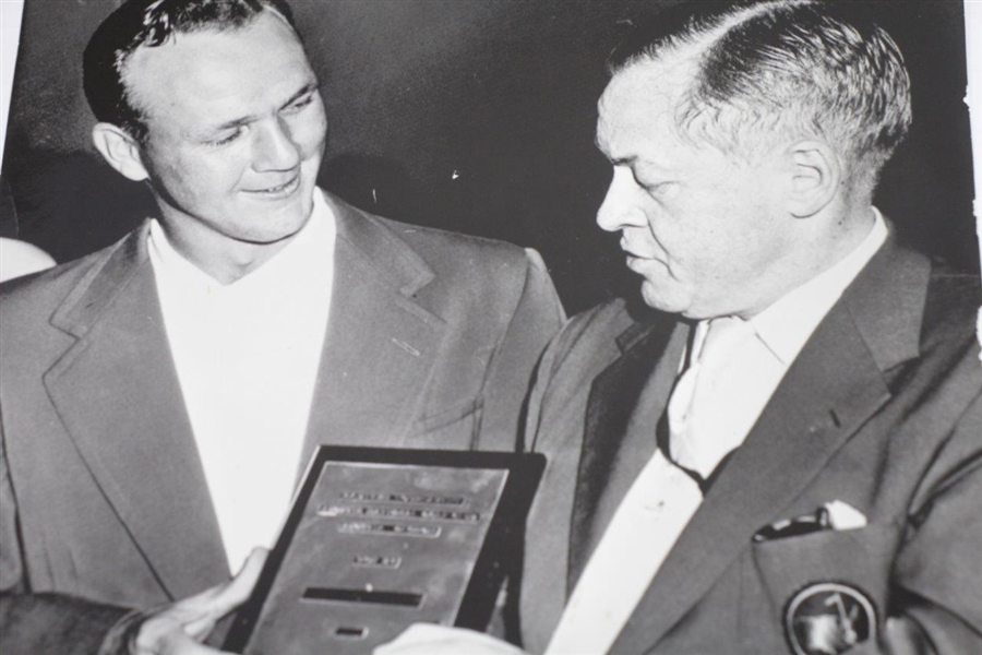 Bobby Jones Presenting Arnold Palmer Winner's Plaque 1958 Masters Tournament 7 1/4x8 3/4 AP Wire Photo