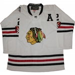 Duncan Keith Signed Chicago Blackhawks #2 NHL Jersey JSA #W769742