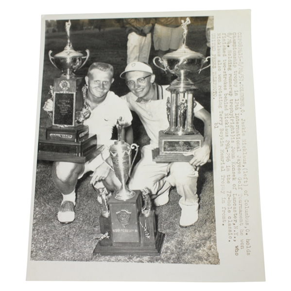 Jack Nicklaus 8/24/57 "Jackie Nicklaus" 7x9 Wire Photo as 17 Year Old with Jaycee Tournament Trophy