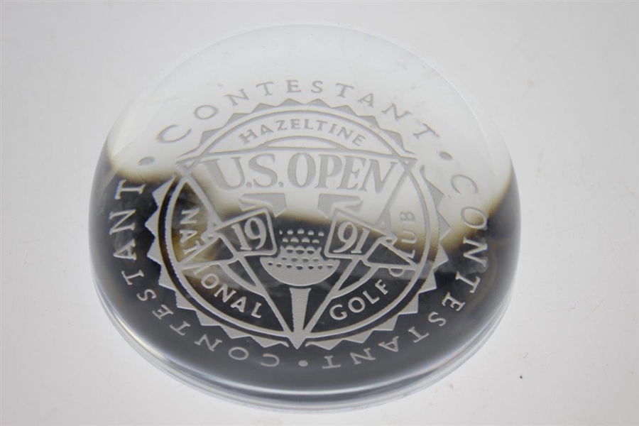 1991 US Open at Hazeltine Contestant Glass Paper Weight - Bobby Wadkins Collection