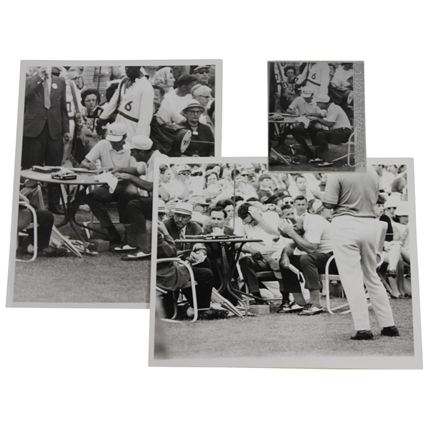Two Roberto de Vicenzo 1968 Masters Press Photos - "What a stupid I am" Moment