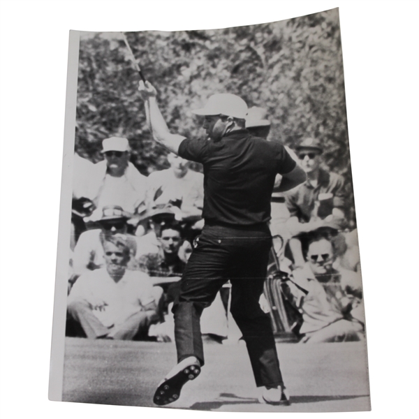 Gary Player 4/6/1963 Second Round 2nd Green Eagle Putt Attempt Masters Press Photo