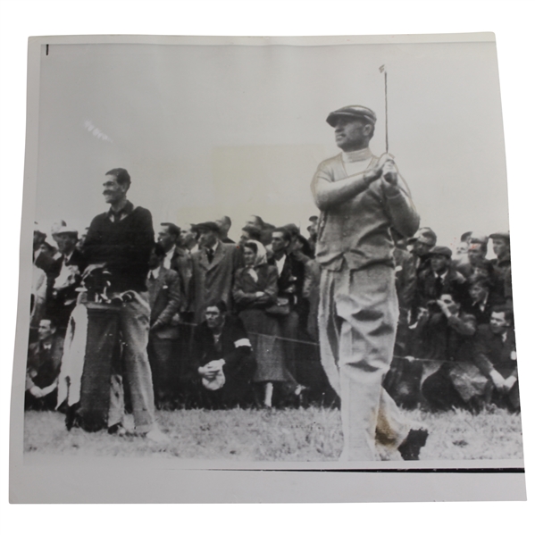Ben Hogan 7/10/1953 "Follows flight of ball" at Carnoustie Press Photo