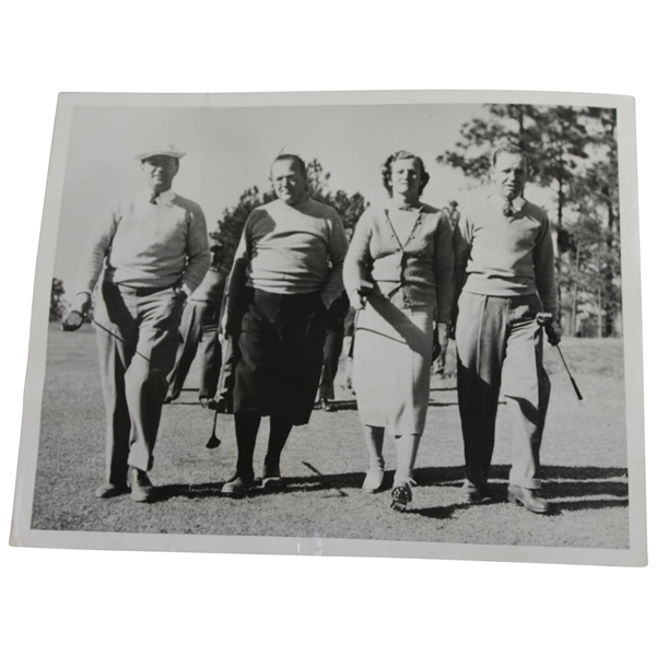 Babe Didrickson & Richard Tufts 11/4/1937 at Pinehurst for Mid-South with others Press Photo