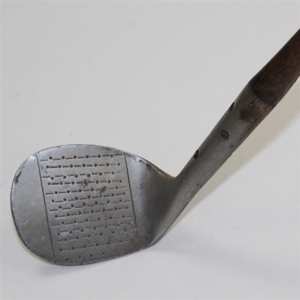 Vintage MacGregor Dayton, Oh. Accurate Hand Forged B4 Niblick with Shaft Stamp