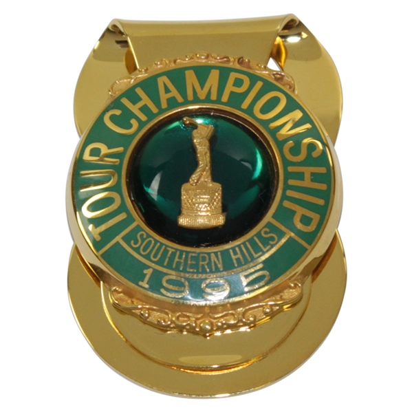 Payne Stewarts 1995 TOUR Championship at Southern Hills Contestant Badge/Clip