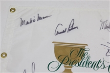 Arnold Palmer, Mickelson, Fred, & Rest of Team Signed The President's Cup White Flag JSA ALOA