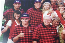 1996 The President's Cup 16x20 Team Photo with Trophy - Arnie & Winnie