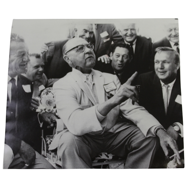 Walter Hagens Personal 1967 Wire Photo of Him with Arnie, Cary, & others with Article