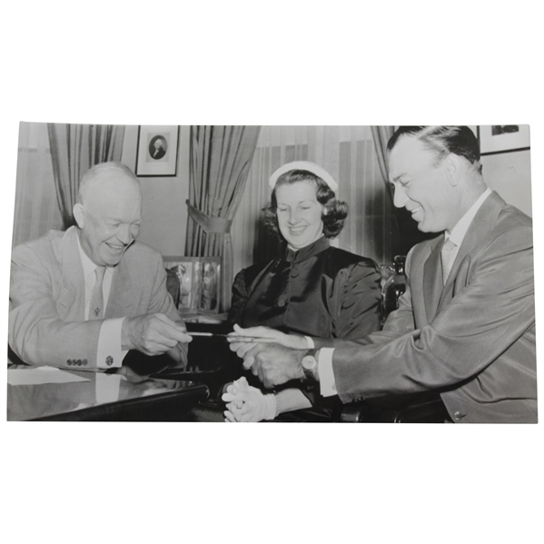 Ben Hogan & Dwight Eisenhower 10/31/1953 at White House Press Photo