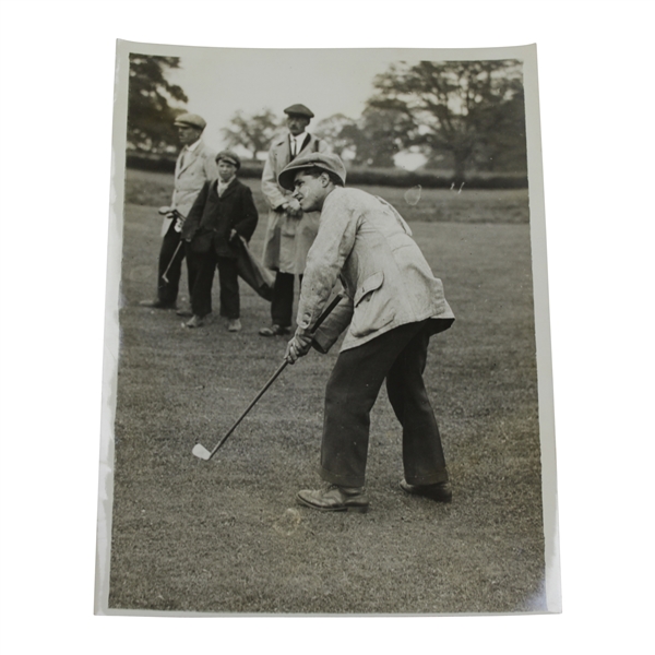 Angel de la Terre Golfing Star at Oxhey for $800 Tournament Daily Mirror Press Photo - Victor Forbin Collection