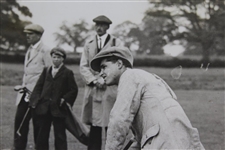 Angel de la Terre 'Golfing Star at Oxhey' for $800 Tournament Daily Mirror Press Photo - Victor Forbin Collection