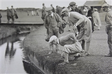 America Retains Walker cup - Neville & Johnstone Conferencing About Ball in Burn Daily Mirror Press Photo - Victor Forbin Collection