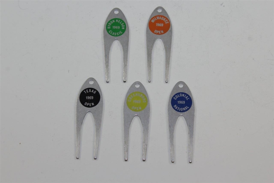 Charles Coodys Five 1969 Contestant Divot Tools - Byron Nelson Classic, Milwaukee Open, Texas Open, Greensboro Open, & Colonial National