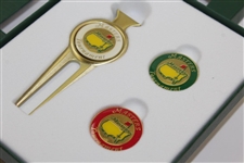Undated Masters White Divot Tool with Green/Red Ballmarkers Set in in Original Box