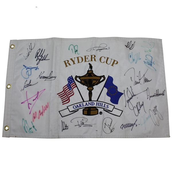 2004 Ryder Cup at Oakland Hills Flag With Tiger Woods, Phil Mickelson, & 22 others JSA ALOA