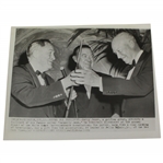 1959 Press Photo Bobby Jones Presents Calamity Jane Putter to Dwight D. Eisenhower