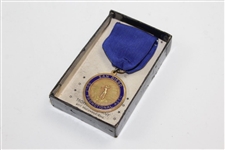 San Diego Golf Promotion Association Medal with Bar Pin & Blue Ribbon in Box - Hollywood Trophy Co. Salesman’s Sample