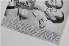 1962 Arnold Palmer Accepting Dwight D. Eisenhower Permanent Trophy Wire Photo