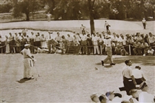 Joe Louis Teeing Off at Tam O'Shanter 7/19/1943 AP Press Photo