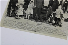 Bobby Jones & Family Welcome President Eisenhower to Augusta 1953 AP Wire Photo