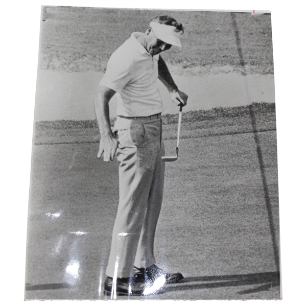 Arnold Palmer 4/14/64 Masters Smacks Putter After Missing Putt