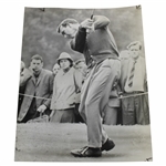 Arnold Palmer Piccadilly Match Play at Wentworth 1966 Close Up Shot From Daily Telegram