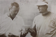 Jack Nicklaus & Arnold Palmer Compare Cards Westchester Golf Classic Wire Photo 1967