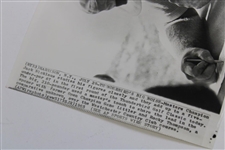 Jack Nicklaus Studies His Figures Closely Wire Photo 8/2/1965