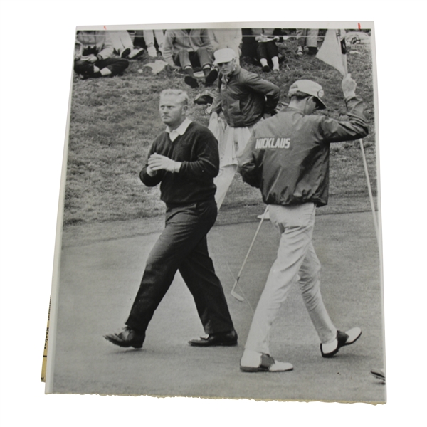 Jack Nicklaus Strides Off 18Th Green Us. Open Wire Photo 6/18/1966