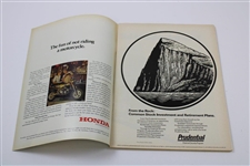 Jack Nicklaus Signed 1972 Sports Illustrated 'Two Down Two To Go' Magazine - June 26th JSA ALOA
