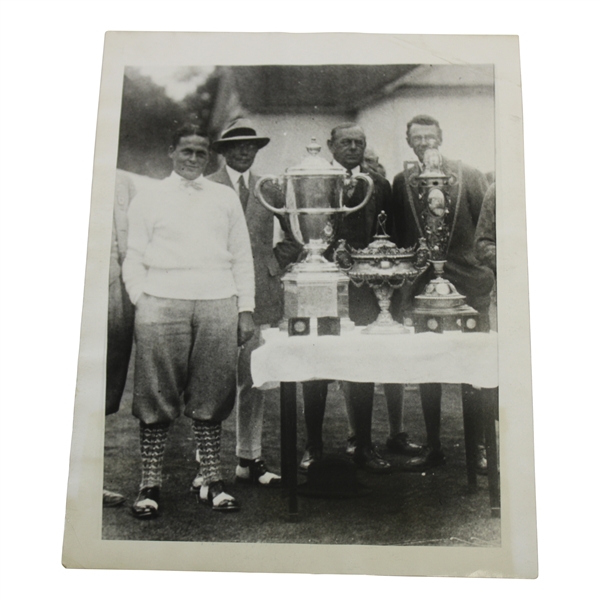 Bobby Jones Press Photo With Major Championship Trophies - Sporting News Collection 9/5/1925