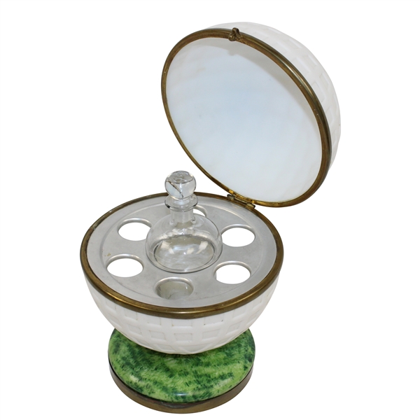 Classic The 19th Hole Mesh Golf Ball Themed Decanter & Glasses Holder