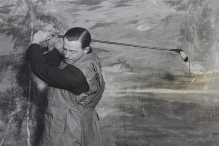 Le Nouveau by Golfer Experiment Studio Daily Mirror Press Photo - Victor Forbin Collection