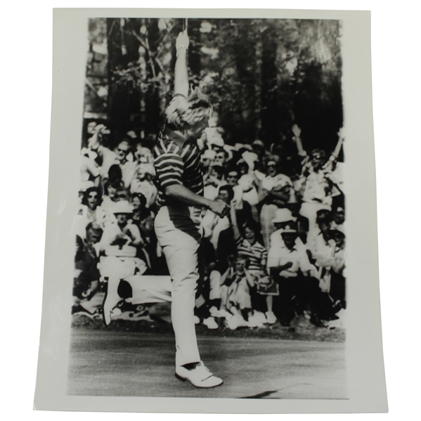 Jack Nicklaus 'Raised Putter' at 1975 Masters Tournament United Press Photo