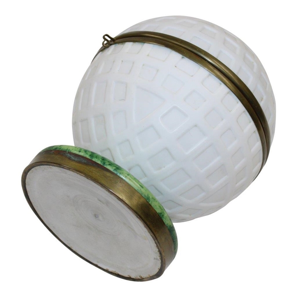 Classic The 19th Hole Mesh Golf Ball Themed Decanter & Glasses Holder