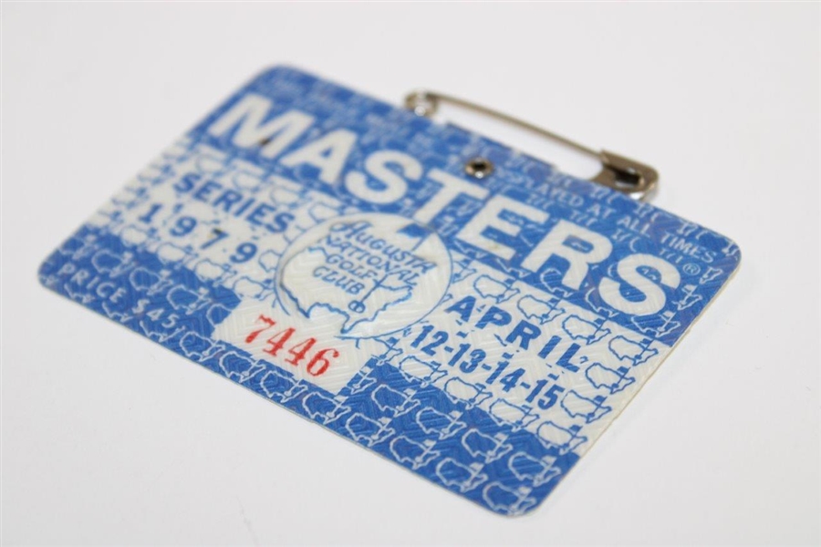 1979 Masters Tournament Series Badge #7446 Fuzzy Zoeller Winner 