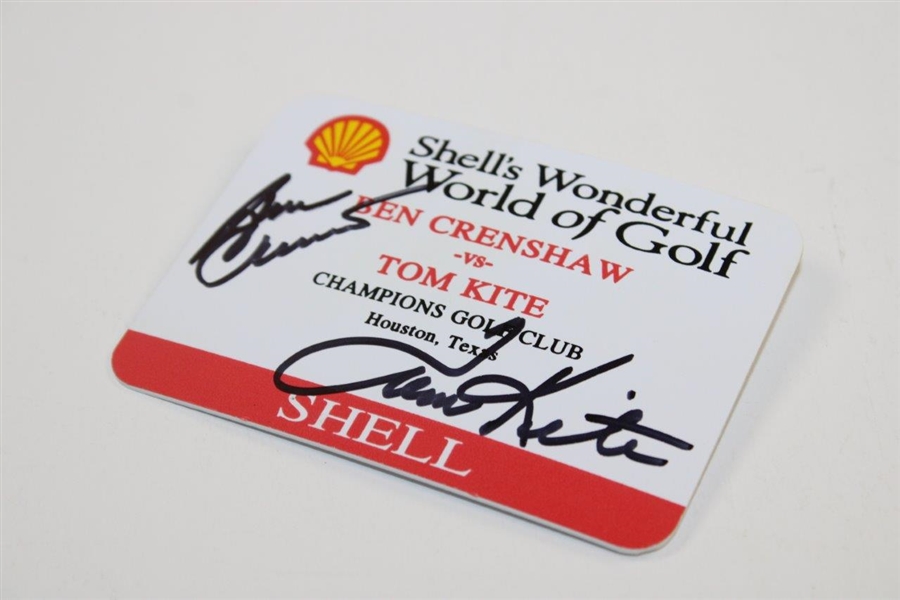 Ben Crenshaw And Tom Kite Signed Wonderful World Of Golf Ben Crenshaw Vs Tom Kite Badge JSA ALOA