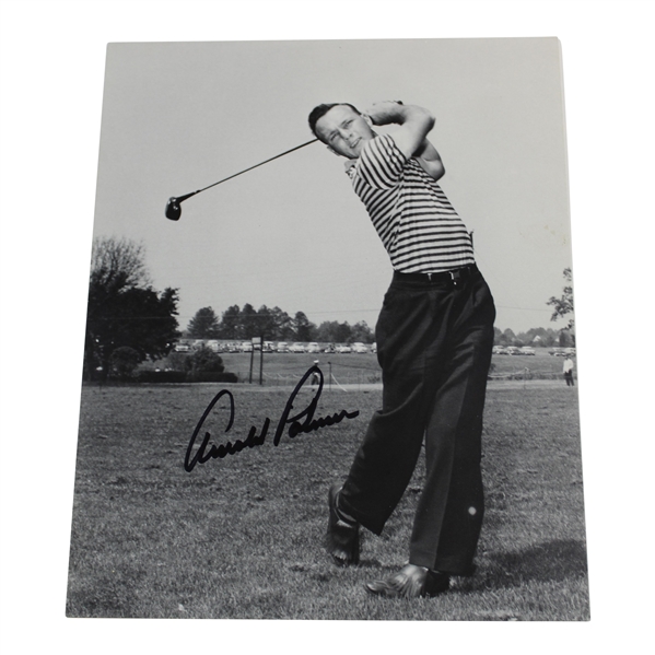 Arnold Palmer Signed Driving Black & White Young Photo JSA ALOA