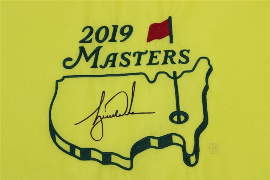 Tiger Woods Signed 2019 Masters Embroidered Flag UDA #788/1000 #BAM150252