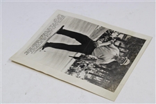 1965 AP Wire Photo Jack Nicklaus Dancing After Sinking Long Birdie Putt At ANGC