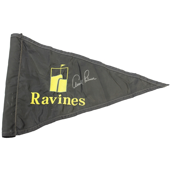 Arnold Palmer Signed Ravines Black Pendant Flag JSA ALOA