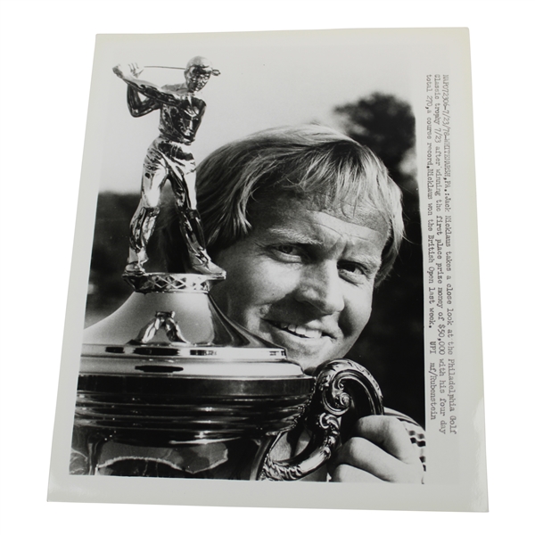 Jack Nicklaus Hoists Winners Trophy 1978 Philadelphia Golf Classic Wire Photo